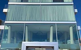 Hotel Commodore